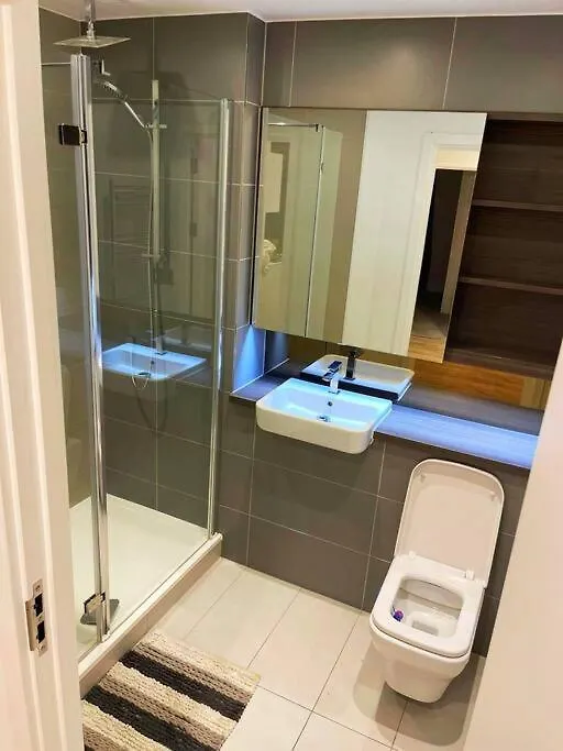Morden Luxury 2Bedroom Apartment London