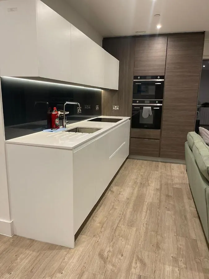לונדון Morden Luxury 2Bedroom Apartment 0*,